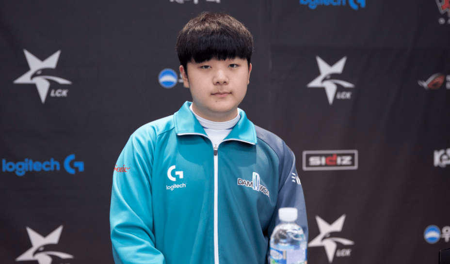 的年轻中锋 的年轻中锋