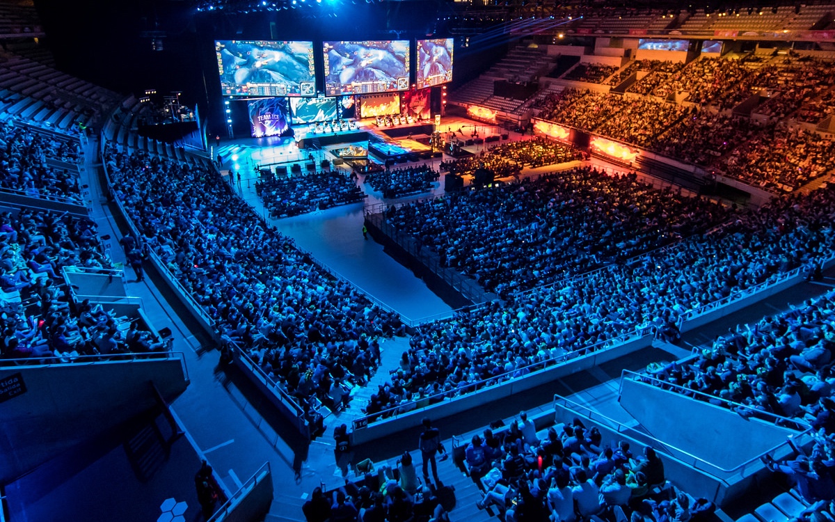 场外的深远 场外的深远